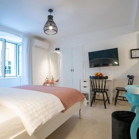 Vincent Studio Apartment Fiume Esterno foto