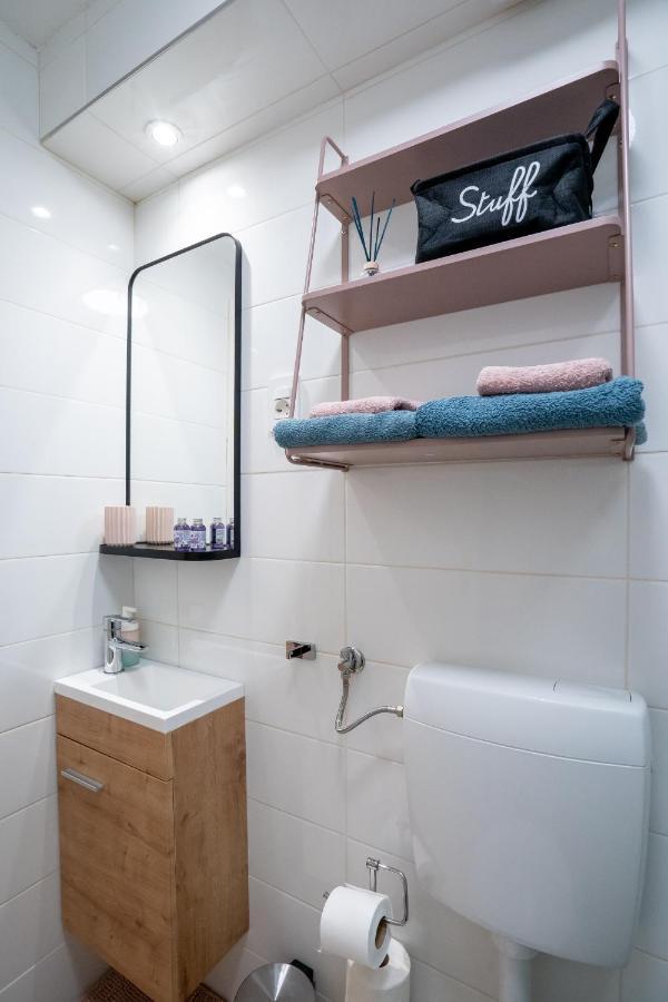 Vincent Studio Apartment Fiume Esterno foto